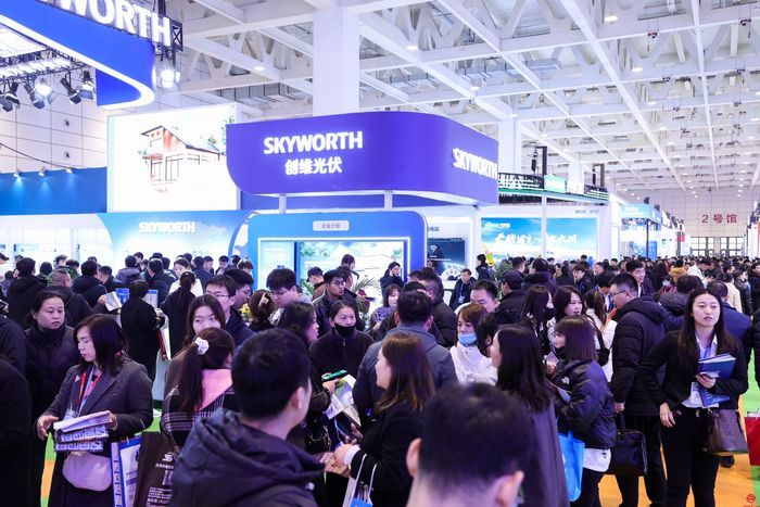 Leading the industry "wind vane" The 19th Jinan International Solar Energy Exhibition opened